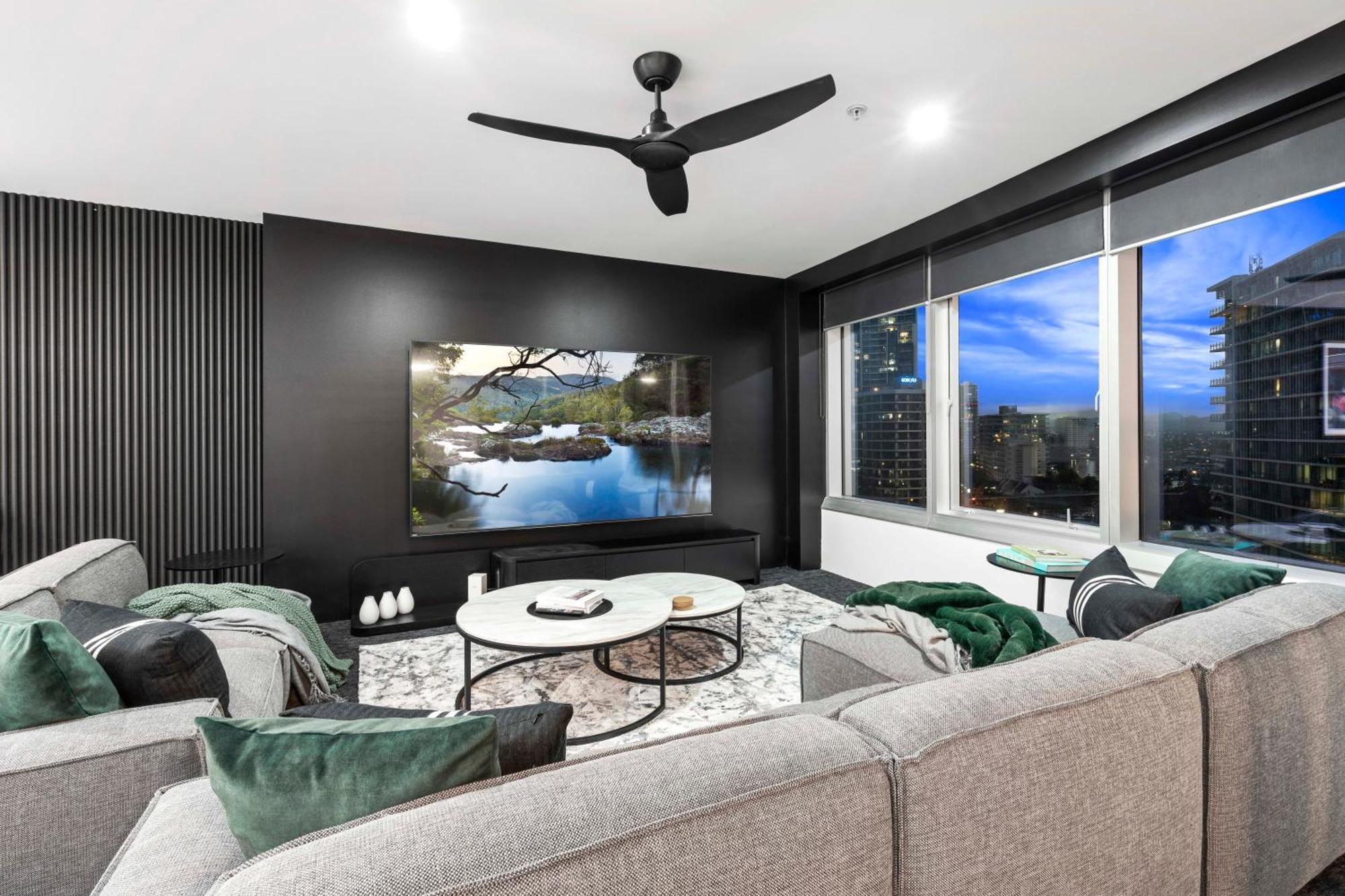 Q Tower At Surfers Paradise - Self Contained Apartments Gold Coast Exterior photo