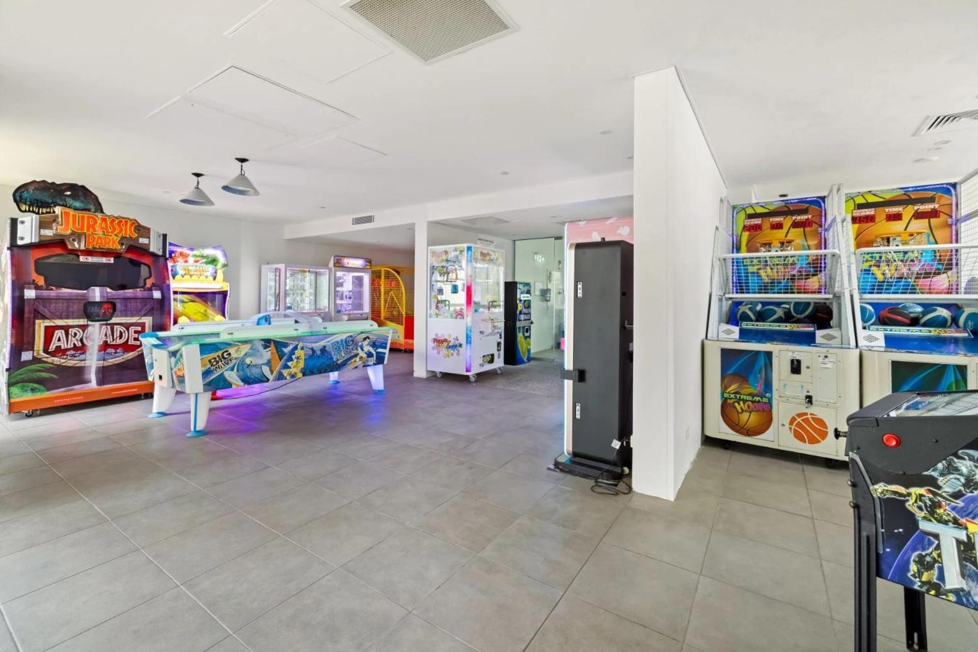 Q Tower At Surfers Paradise - Self Contained Apartments Gold Coast Exterior photo