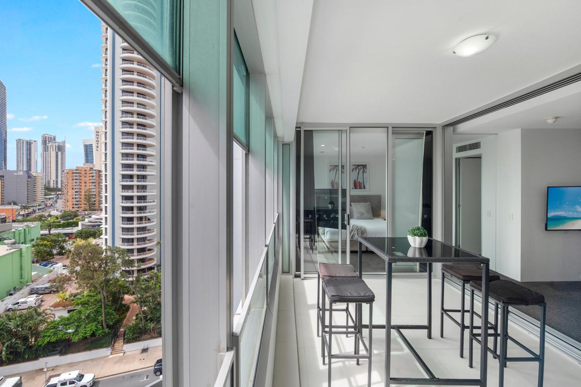 Q Tower At Surfers Paradise - Self Contained Apartments Gold Coast Exterior photo