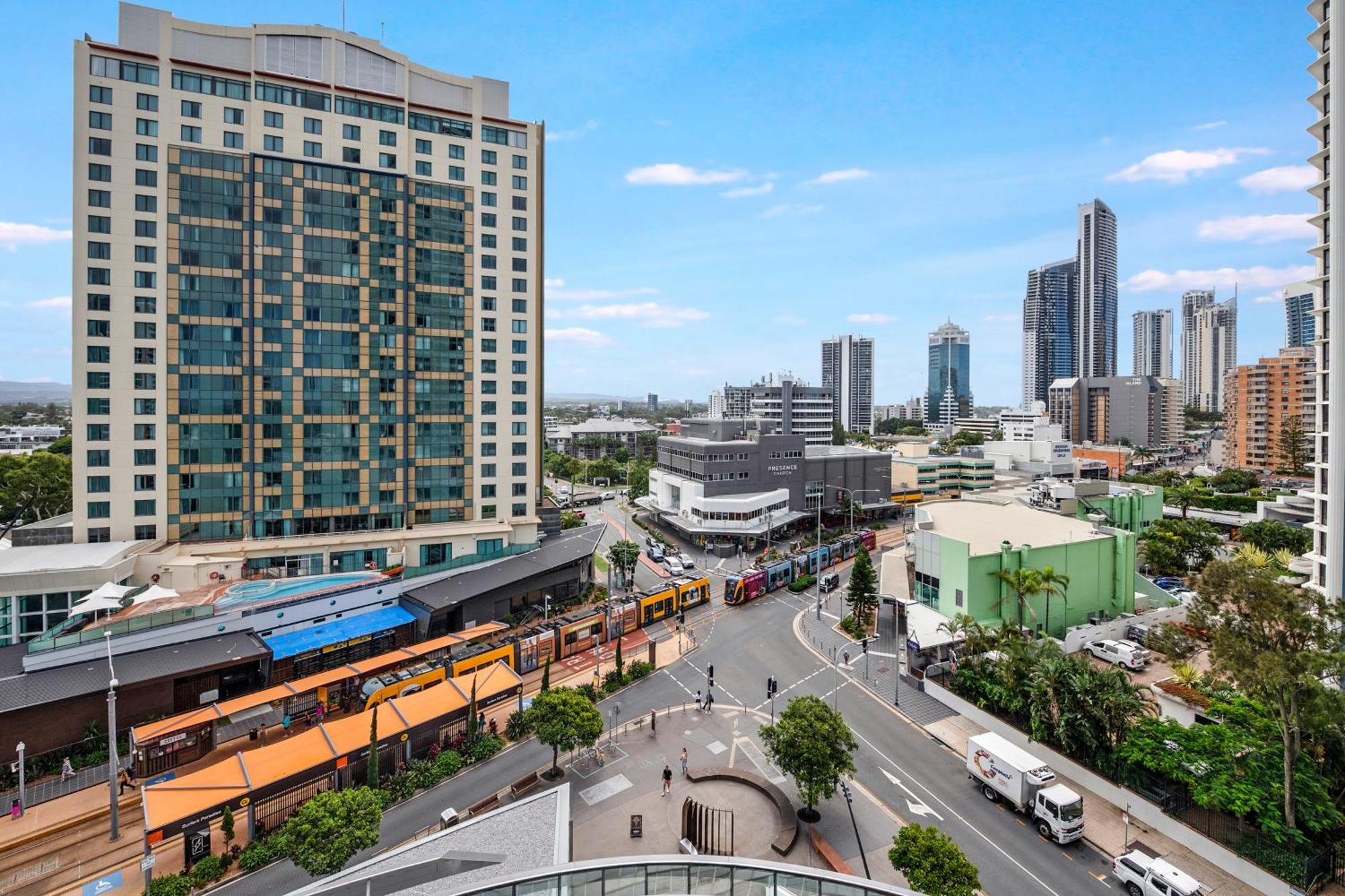 Q Tower At Surfers Paradise - Self Contained Apartments Gold Coast Exterior photo