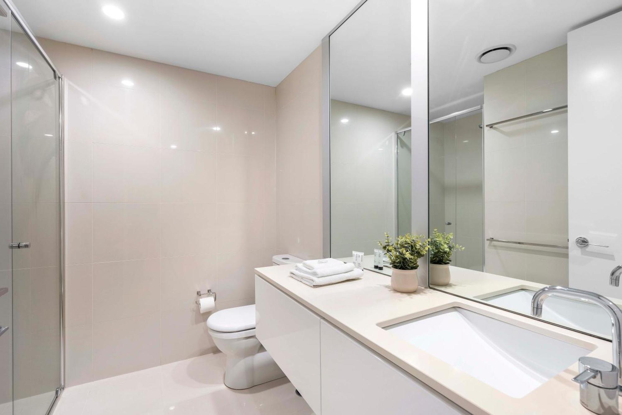 Q Tower At Surfers Paradise - Self Contained Apartments Gold Coast Exterior photo