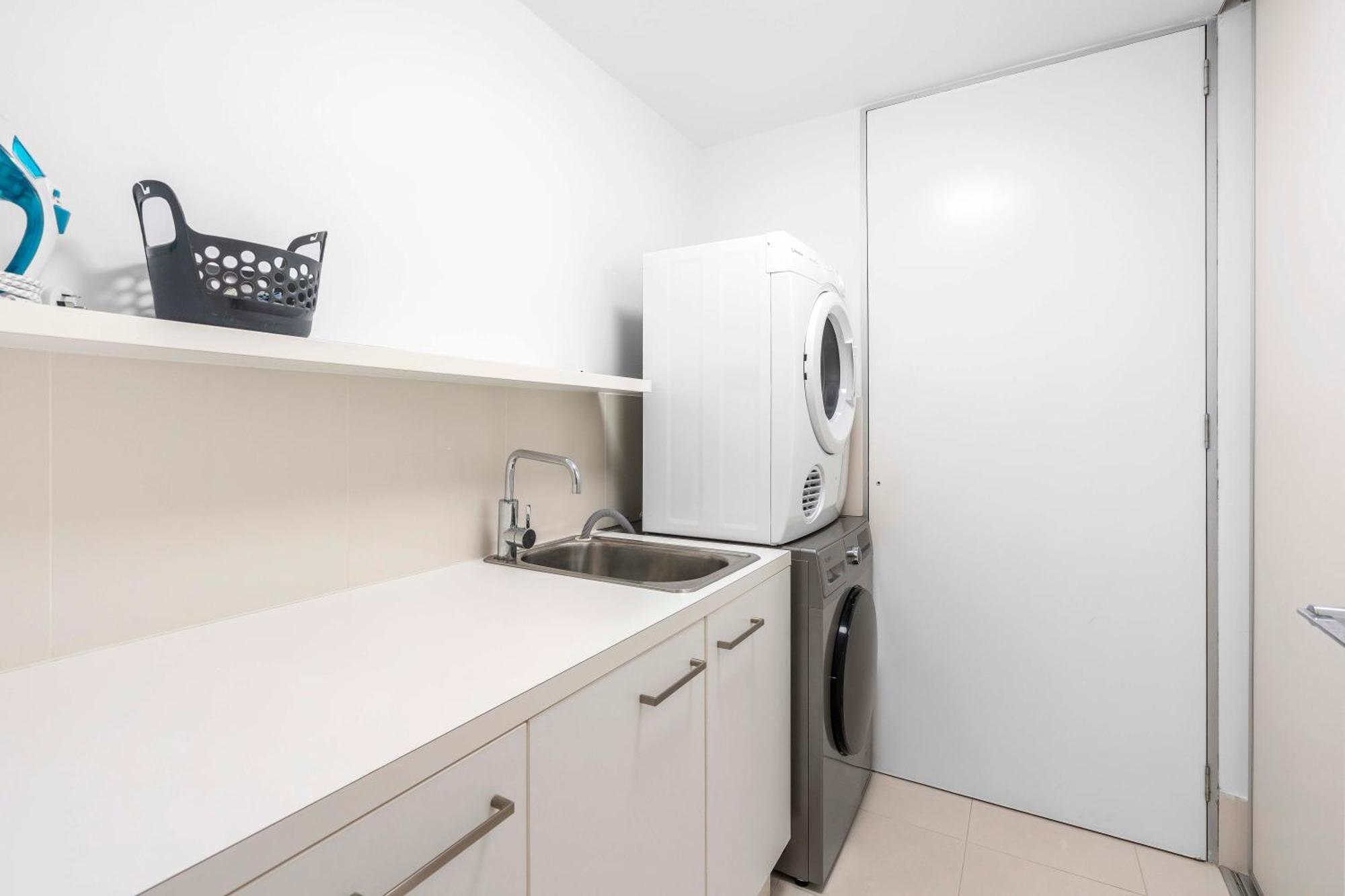 Q Tower At Surfers Paradise - Self Contained Apartments Gold Coast Exterior photo