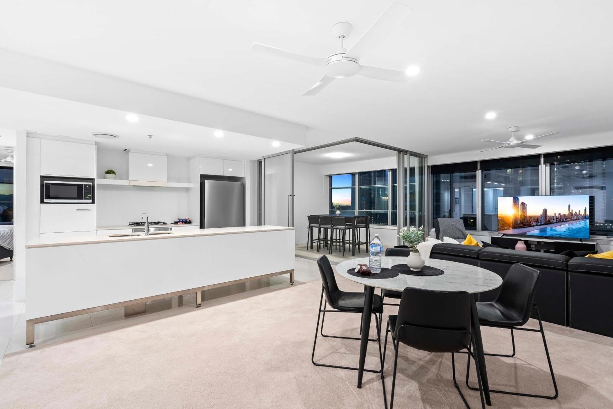 Q Tower At Surfers Paradise - Self Contained Apartments Gold Coast Exterior photo